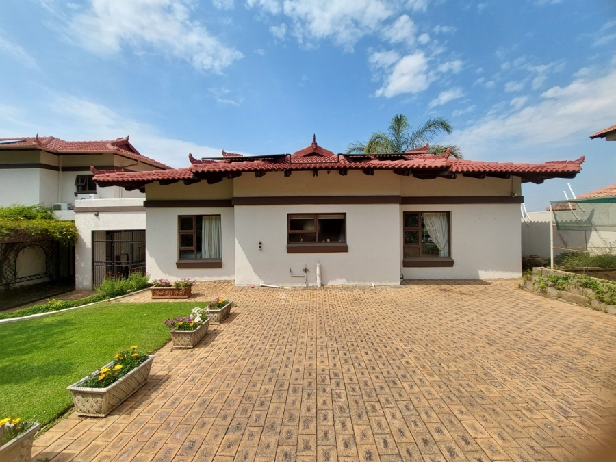 6 Bedroom Property for Sale in Birdwood Estate North West